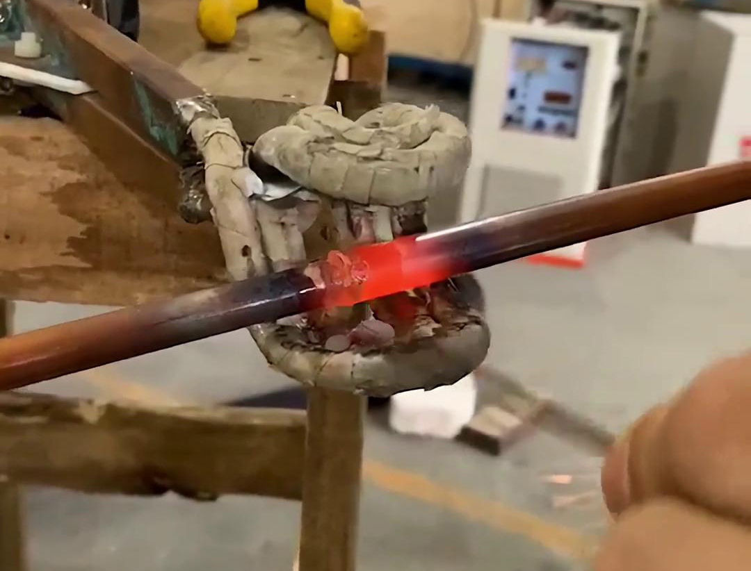 手持式高頻焊機，橫豎焊接銅管，方便操作